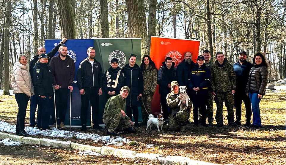 Емоційна підтримка за допомогою собак для поранених