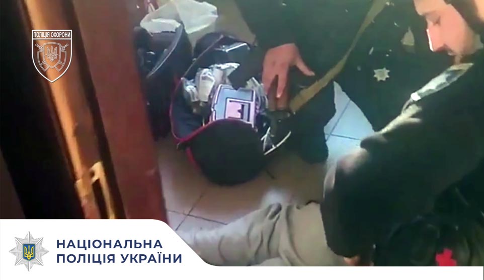 У Вінниці поліція охорони оперативно затримала чоловіка, який проник в офісне приміщення в центрі міста