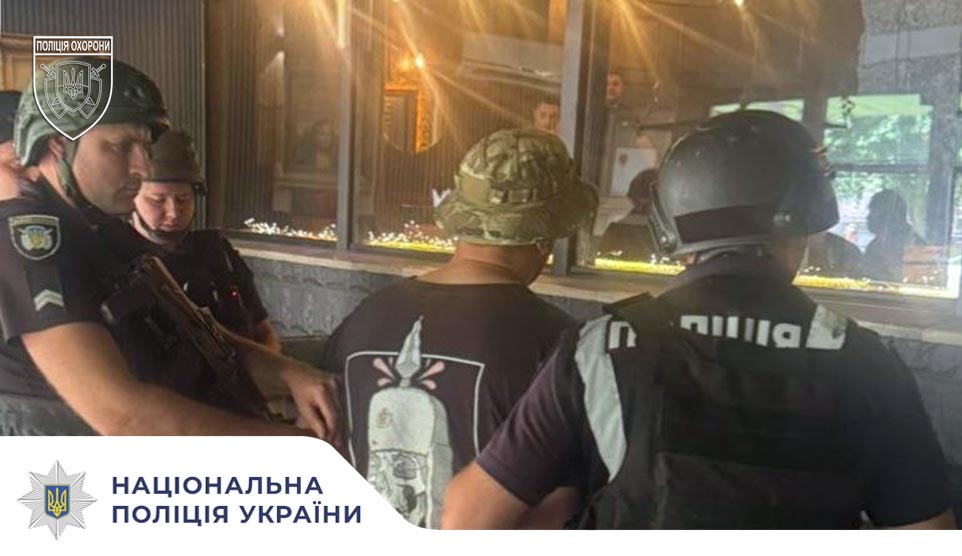 У Лубнах поліцейські затримали чоловіка, який підозрюється у застосуванні зброї